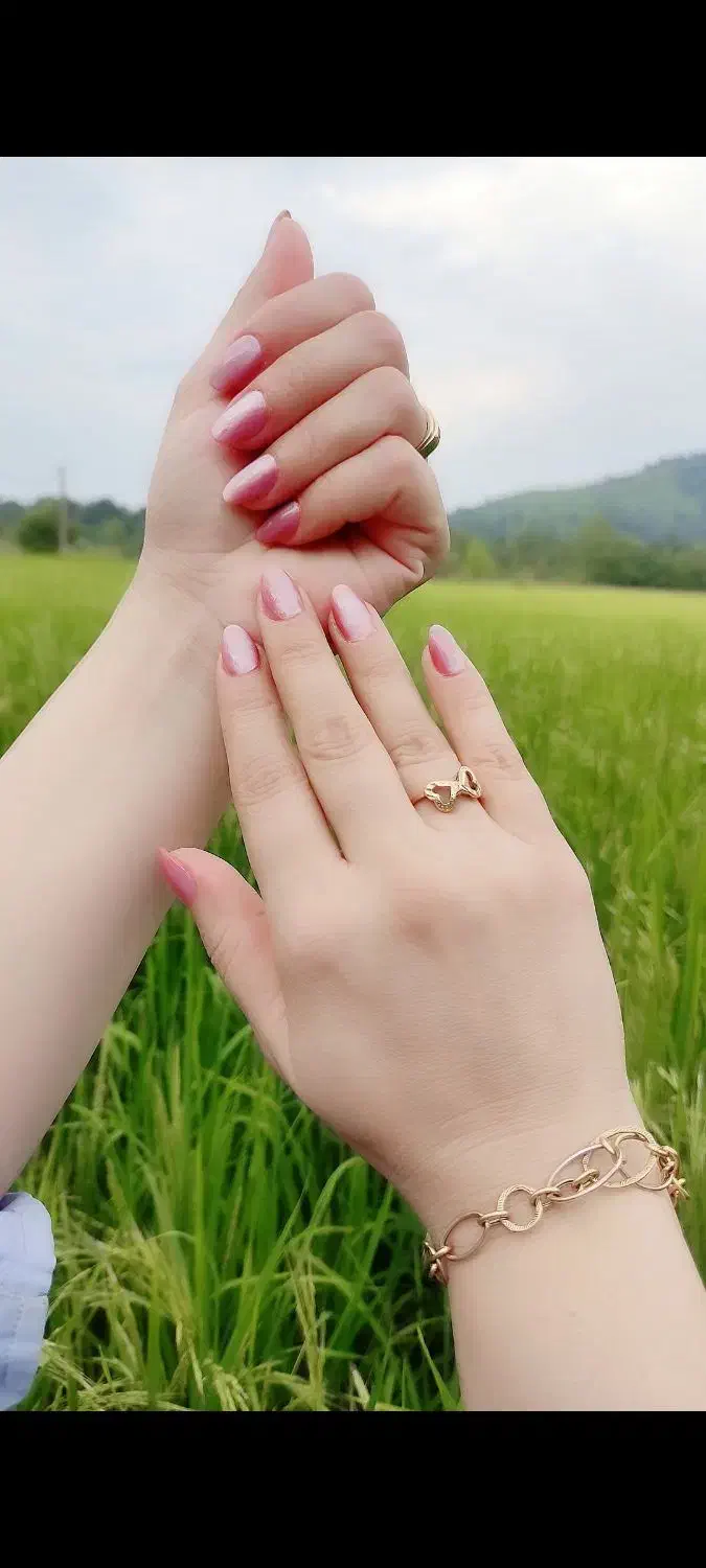 دستبند گم شده|اشیا|سیاهکل, |دیوار