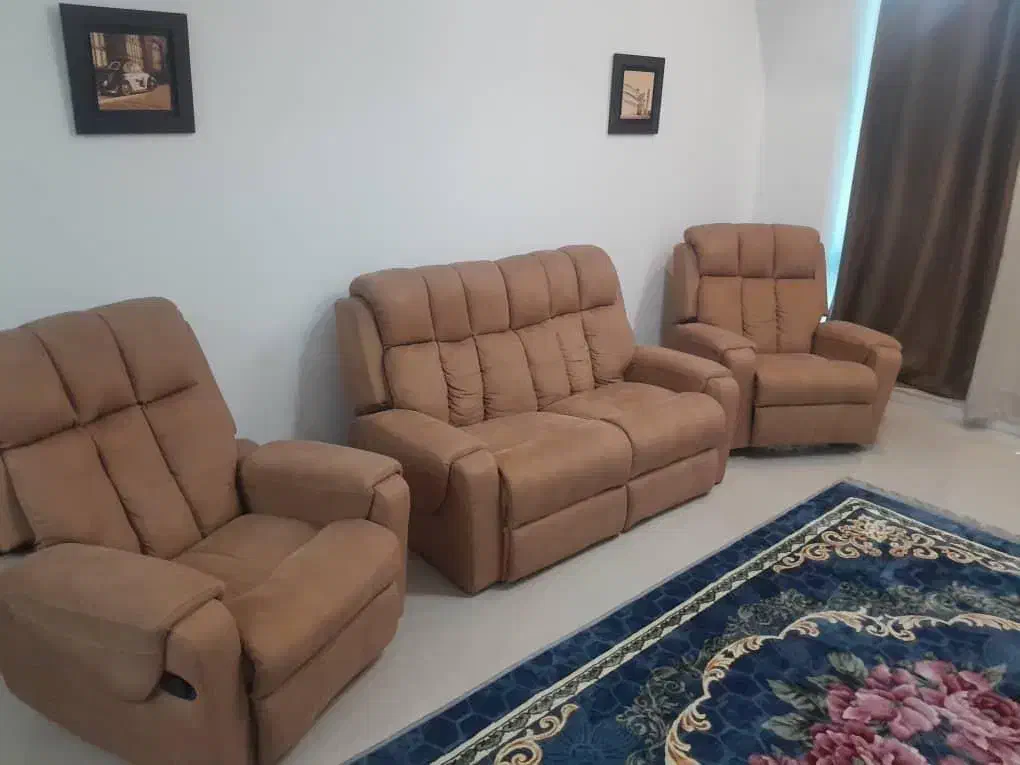 مبلمان راحتی ریلکسی با جاپای بازشو وماساژور|مبلمان خانگی و میز عسلی|کیش, |دیوار