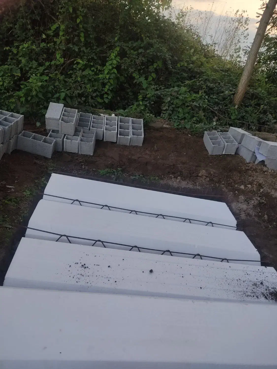 کنده کاری چاه فاضلاب|خدمات پیشه و مهارت|آستانه اشرفیه, |دیوار