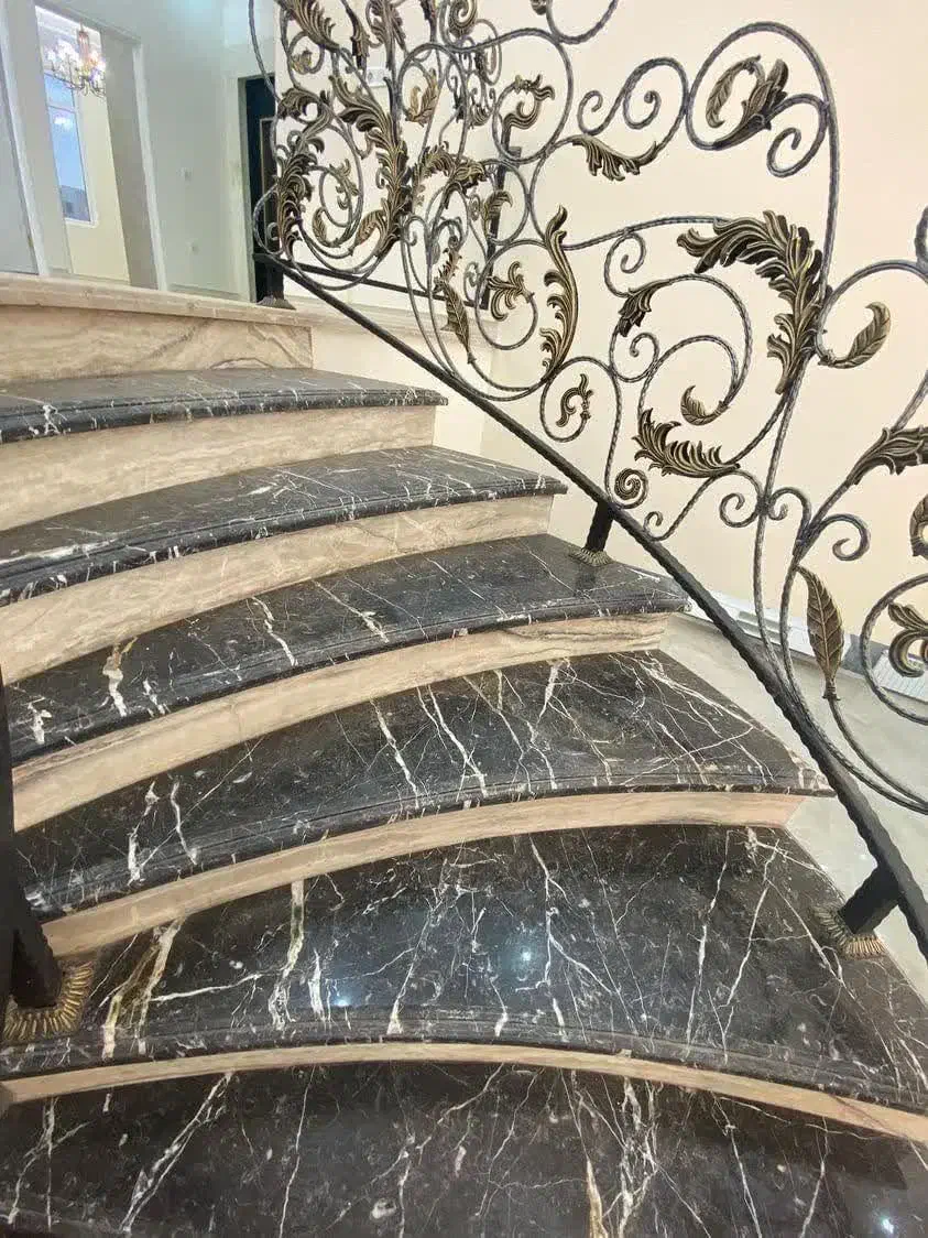 اجرای انواع پله ی فلزی و بتنی و سنگ پله|خدمات پیشه و مهارت|زرند, |دیوار