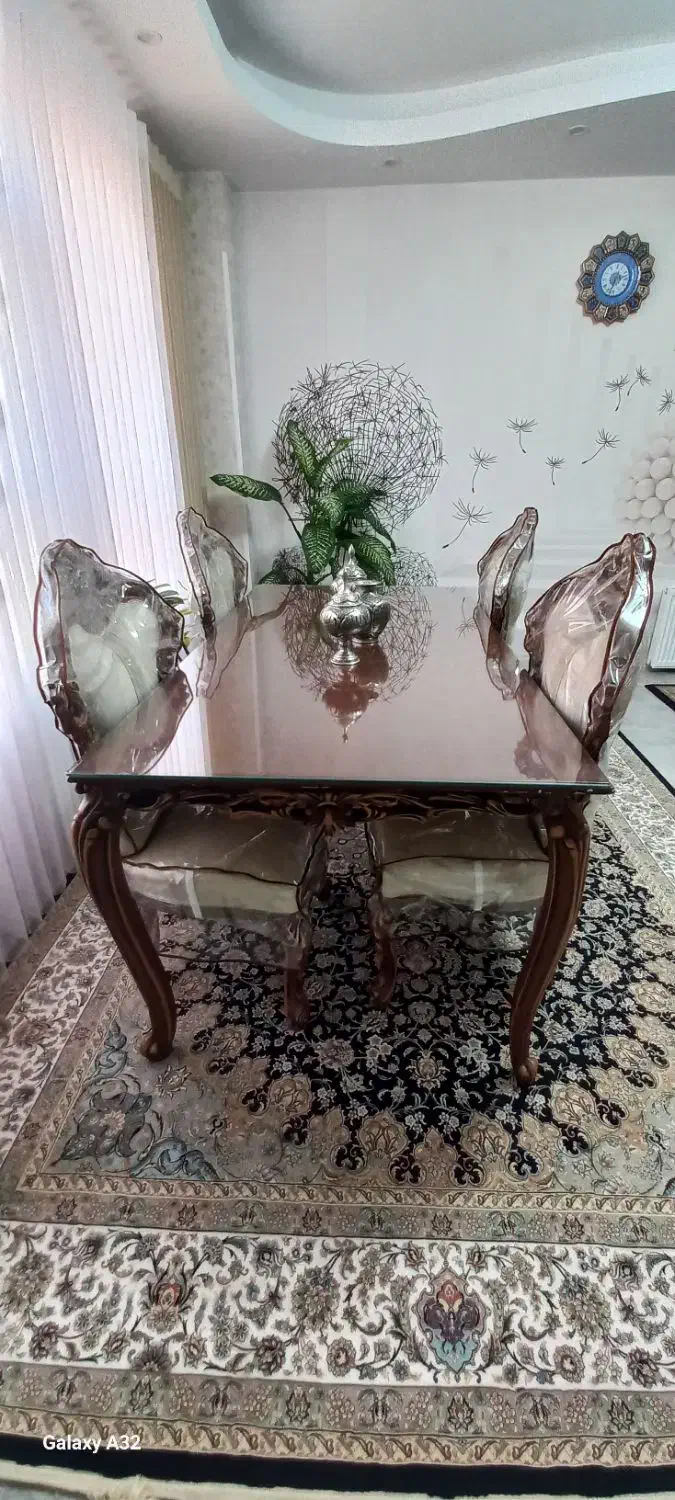 میز نهار خوری ۶نفره با  ۴تا صندلی|میز و صندلی غذاخوری|اندیشه, اندیشه فاز ۳|دیوار