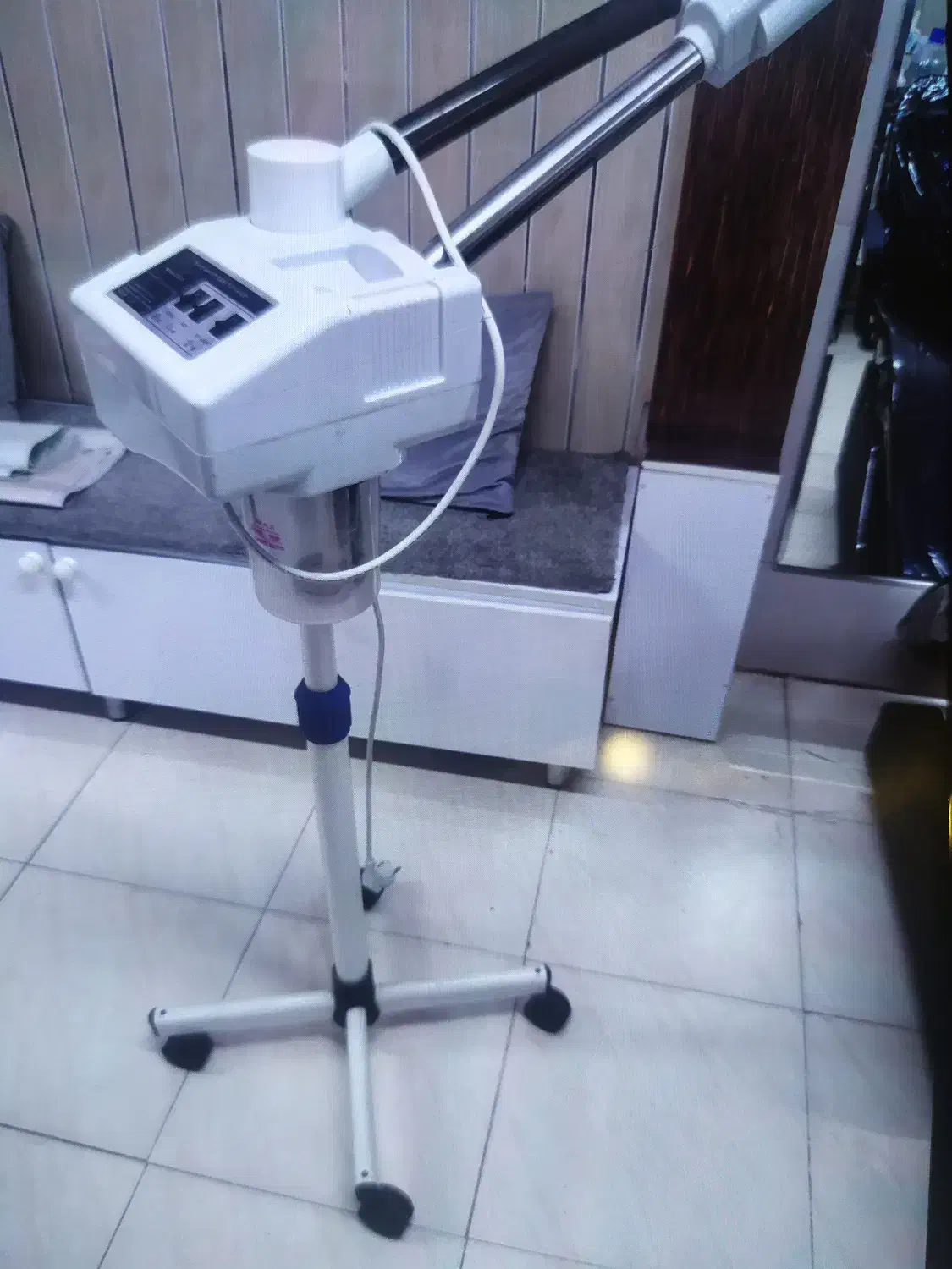 تجهیزات سالنی در حدنو|آرایشگاه و سالن‌های زیبایی|اردبیل, |دیوار