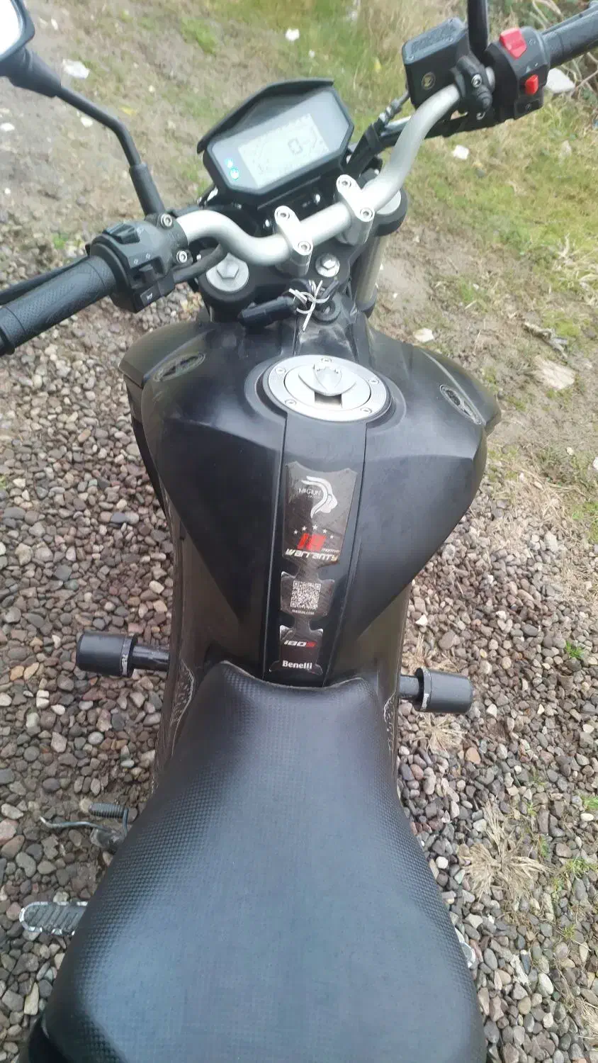 بنلی۱۸۰ s|موتورسیکلت|رشت, سیا اسطلخ|دیوار