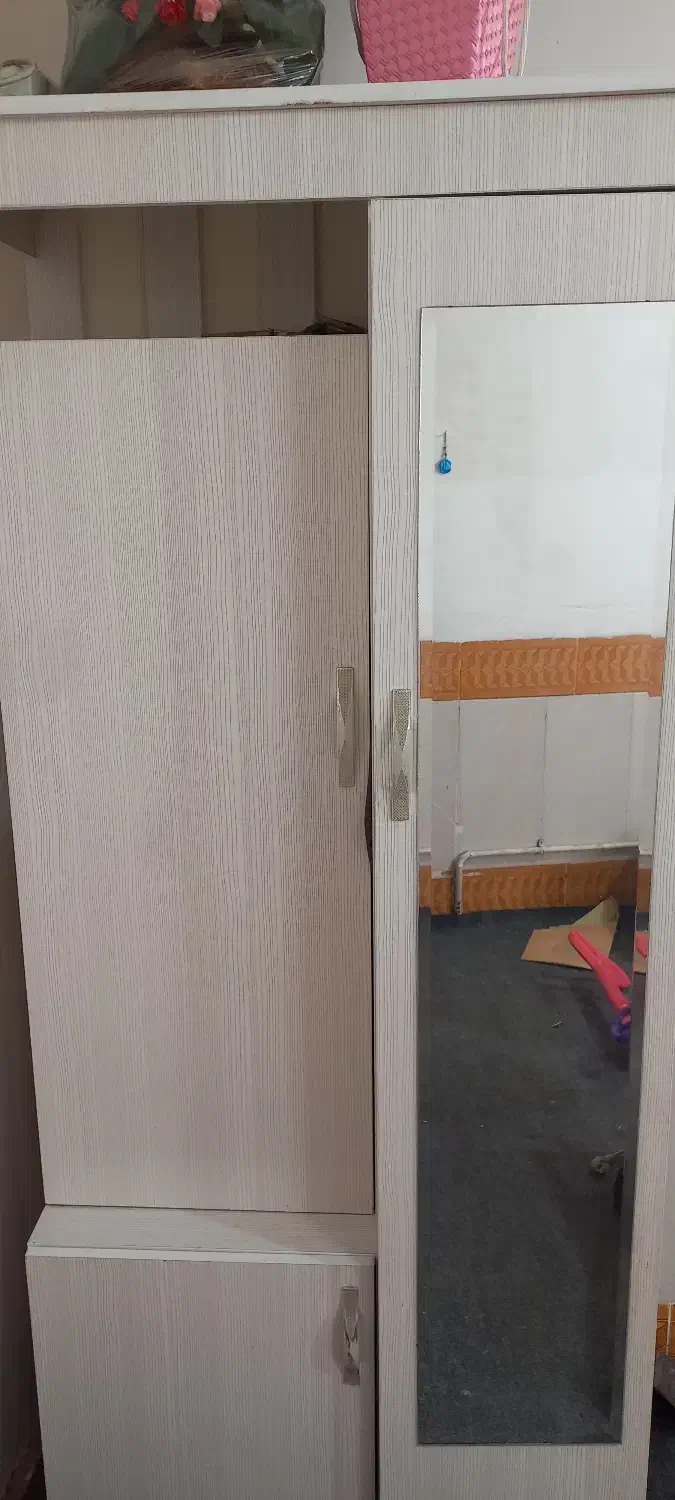 کمد و جاکفشی|جاکفشی، کمد، دراور|قم, ولیعصر|دیوار