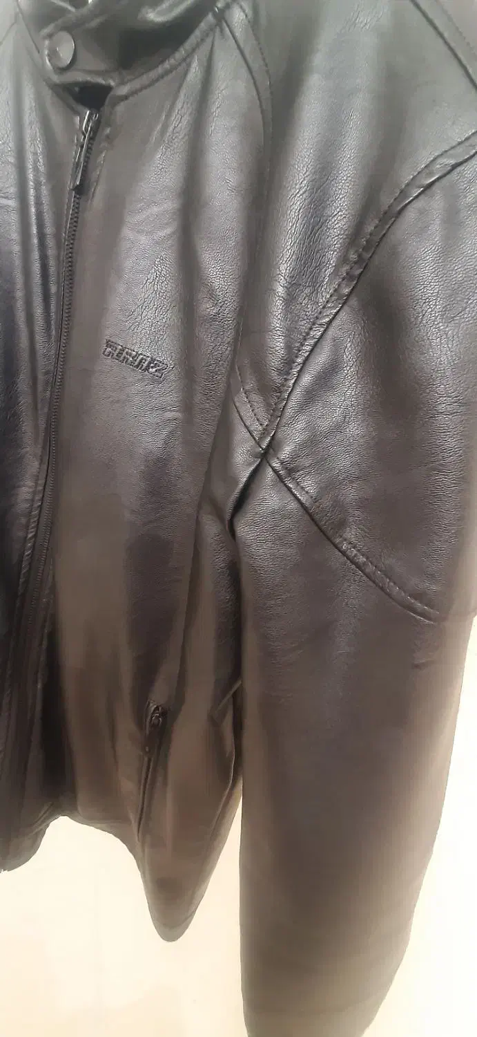 کت چرم|لباس|اصفهان, کوجان|دیوار