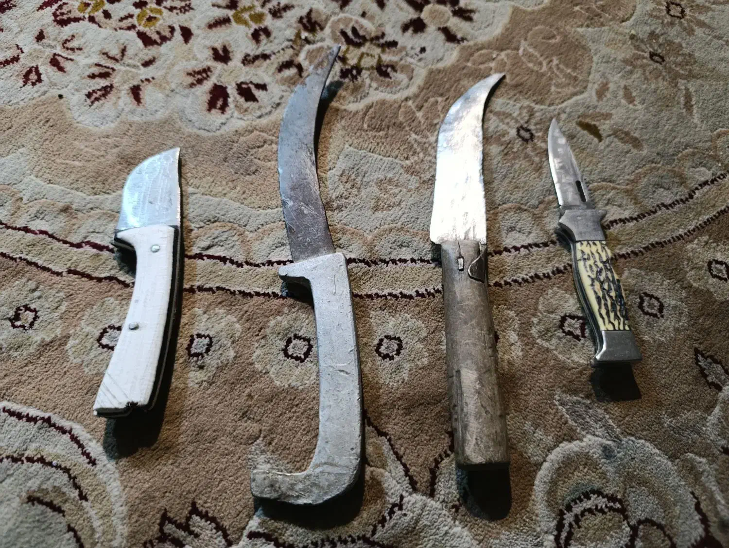 چاقو|کلکسیون و سرگرمی|قائن, |دیوار