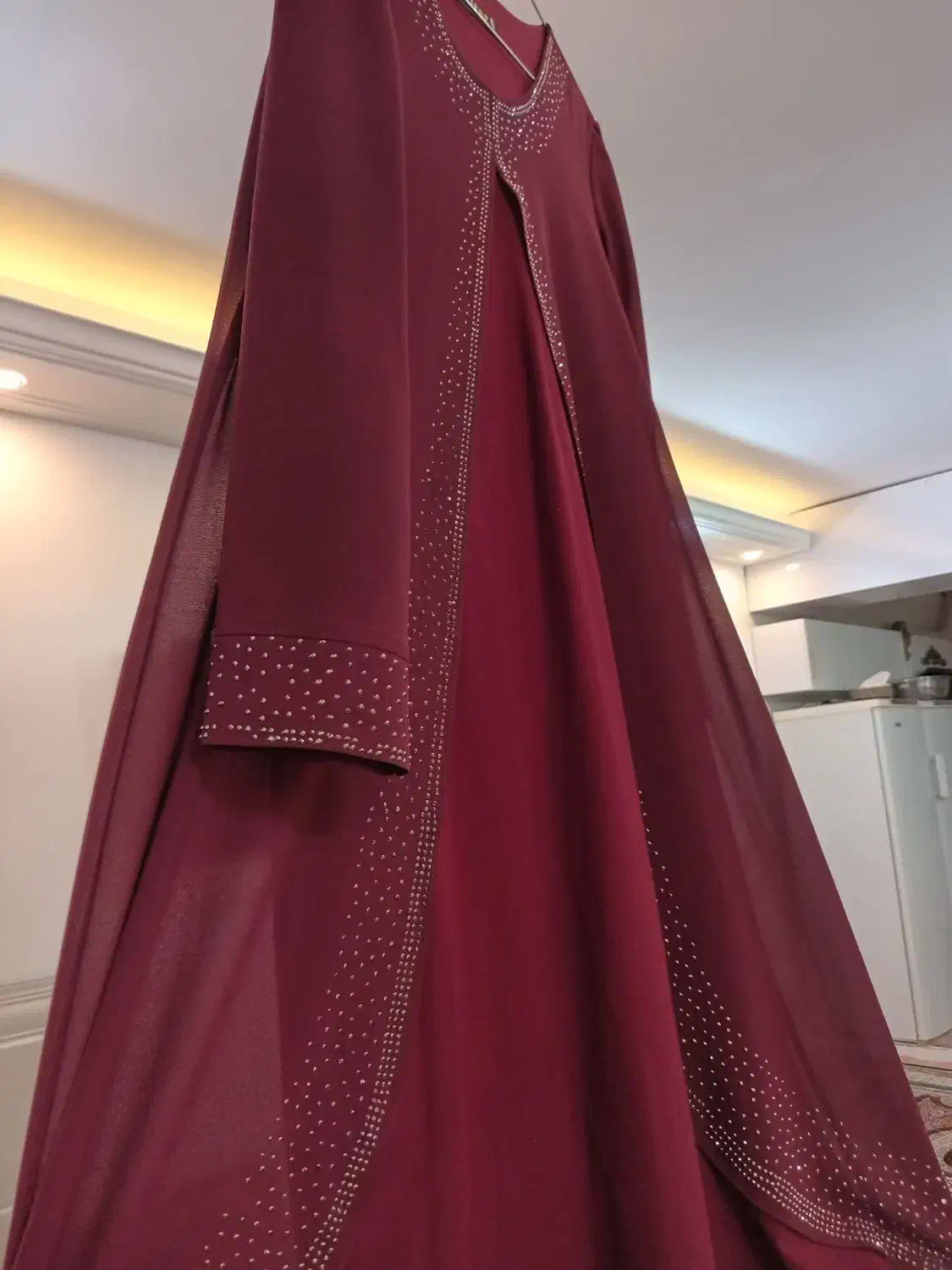 لباس مجلسی|لباس|قم, نیروگاه|دیوار