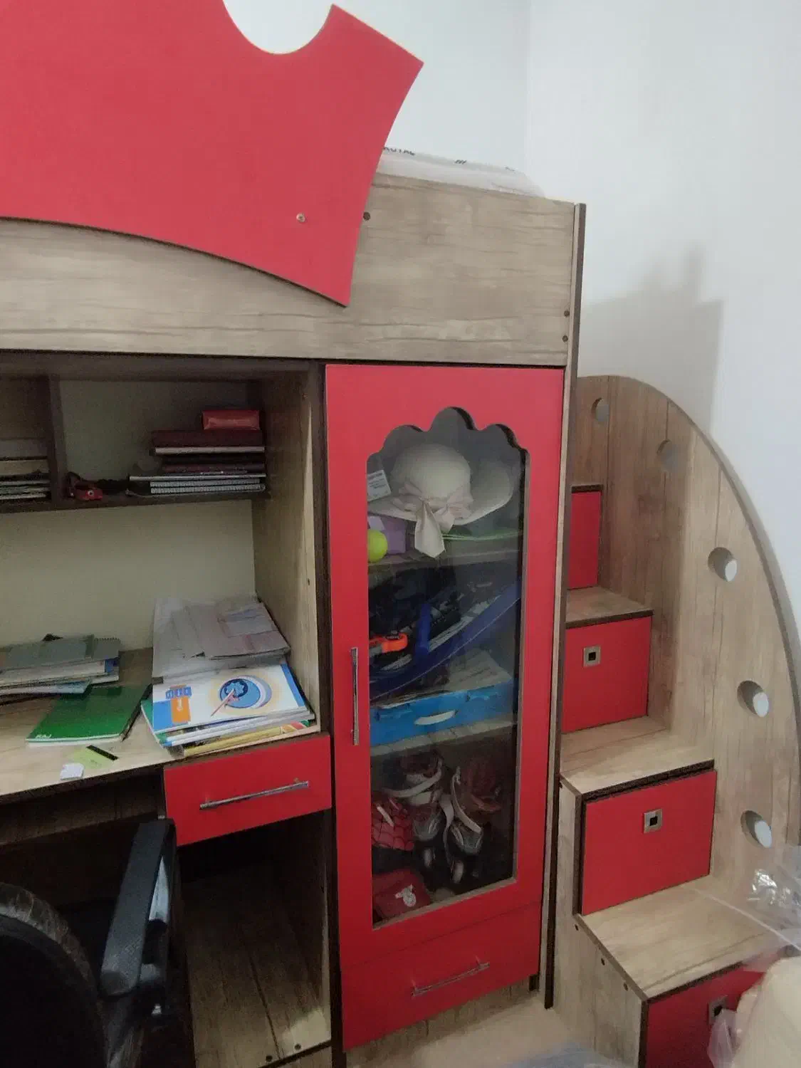 سرویس چوب شامل تخت خواب دوتا کمد و پله های کشویی|تخت و سرویس خواب|محمودآباد, |دیوار