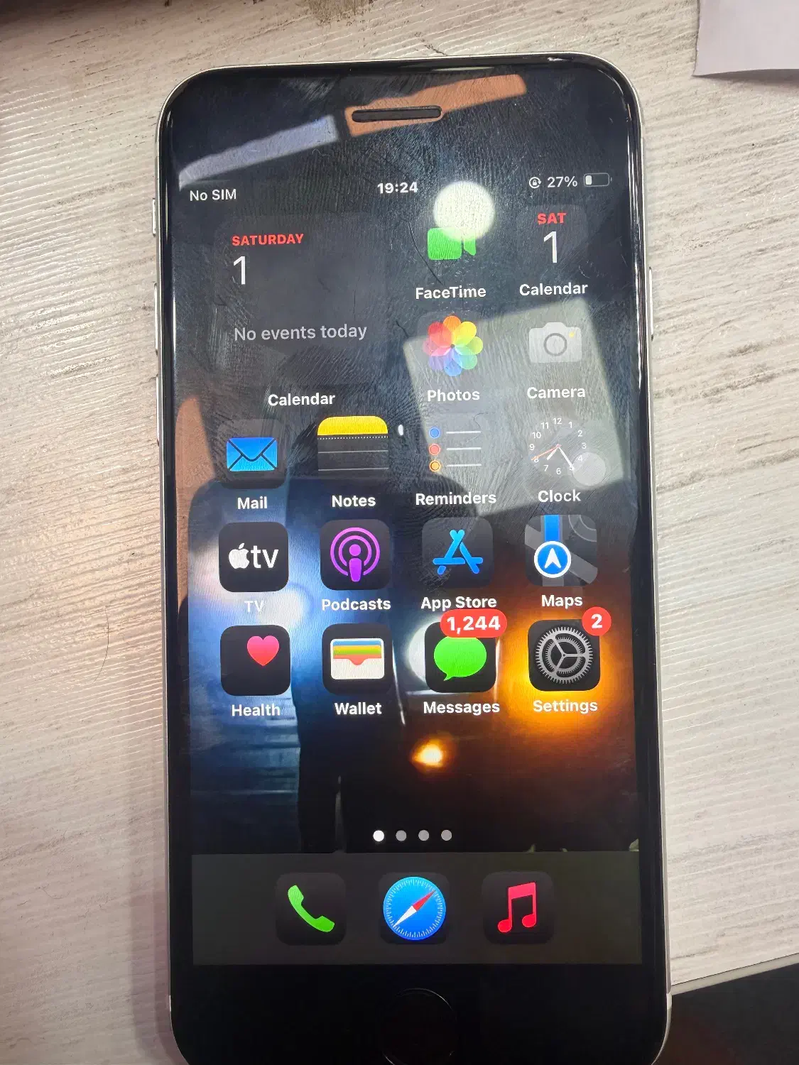 کوشی ایفون se|موبایل|هشتگرد, شهرک راه آهن|دیوار