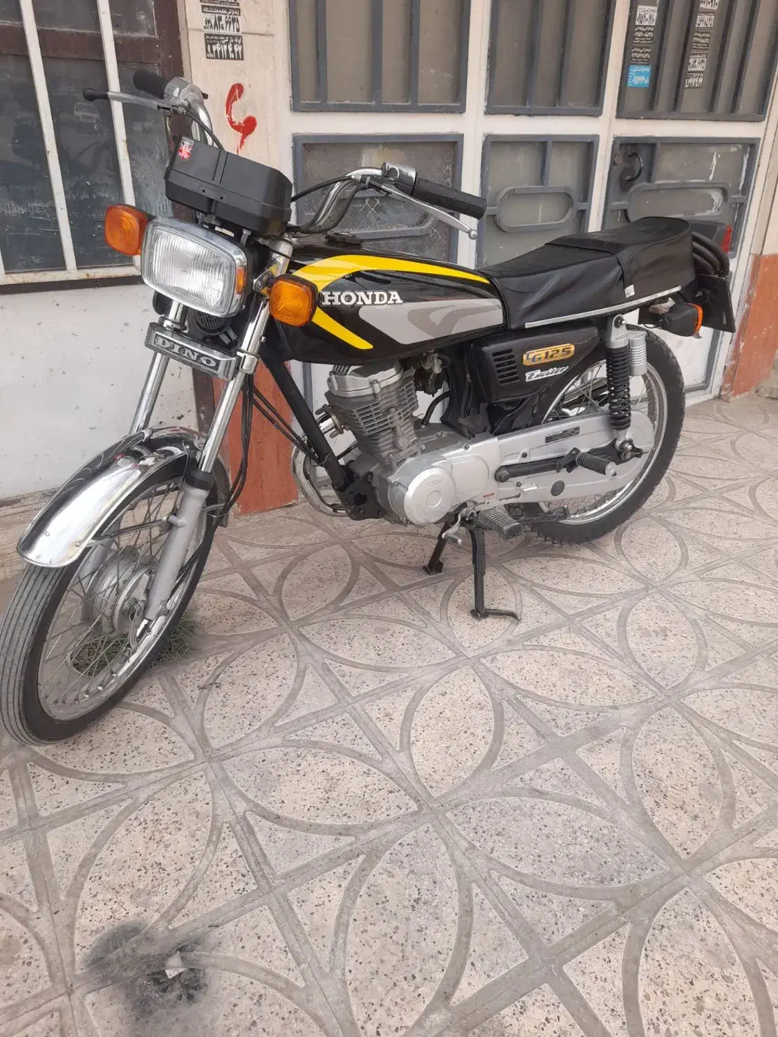 هندا۹۵درحد|موتورسیکلت|مشهد, بهمن|دیوار