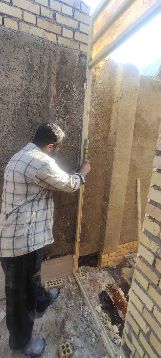 تخریب با چکش برقی وگود برداری پی خانه|خدمات پیشه و مهارت|آبادان, |دیوار