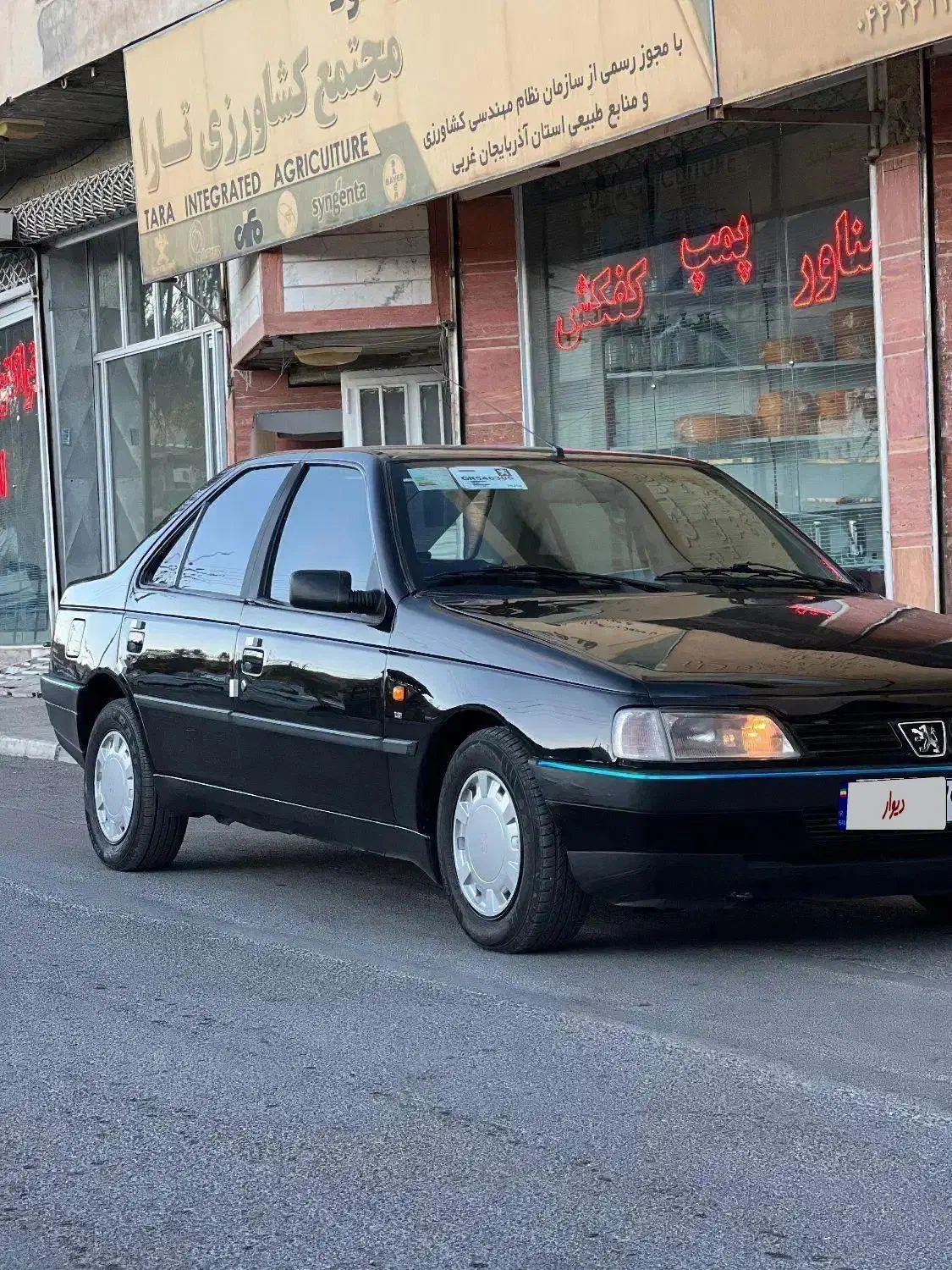 پژو405مدل83|خودرو سواری و وانت|پیرانشهر, |دیوار