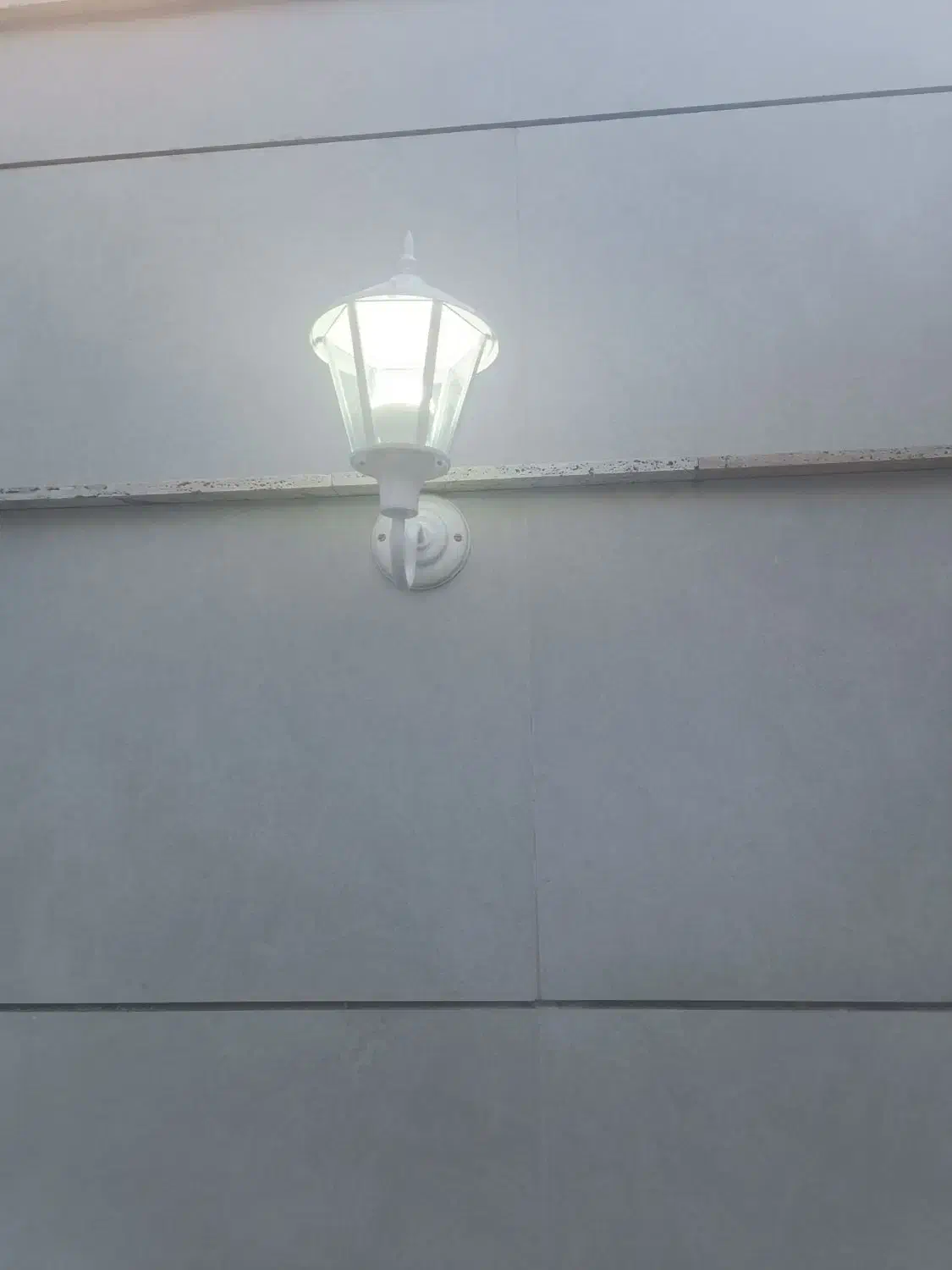 چراغ حیاطی فلزی نونو|لامپ و چراغ|اصفهان, خلجا|دیوار