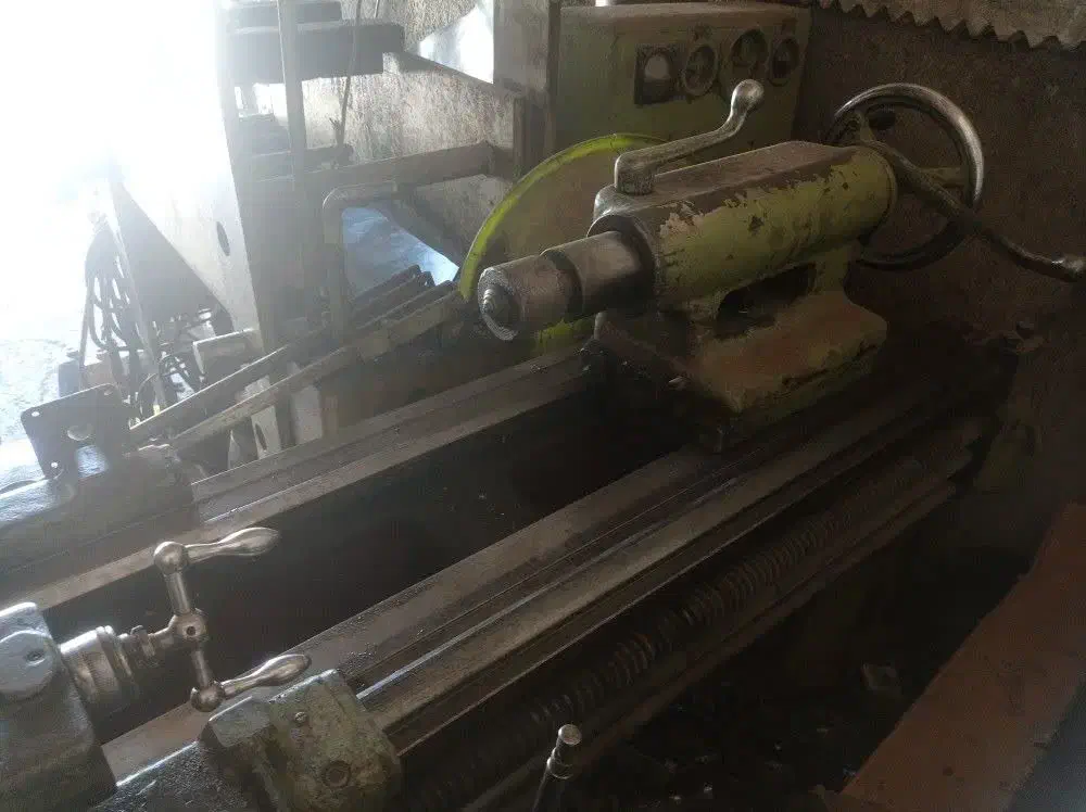 دستگاه تراش|ماشینآلات صنعتی|انگوت, |دیوار