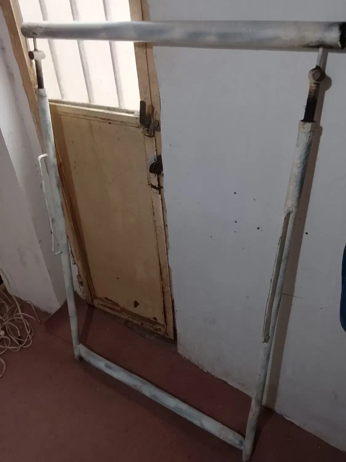 دار قالی|لوازم خیاطی و بافتنی|اراک, |دیوار