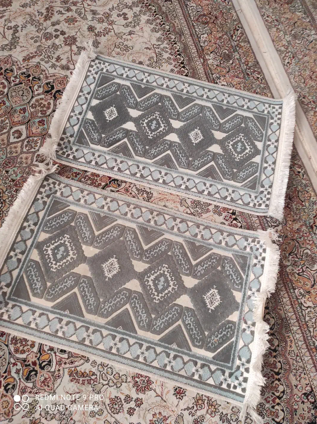 دو عدد پادری در حد نو|پادری|همدان, |دیوار