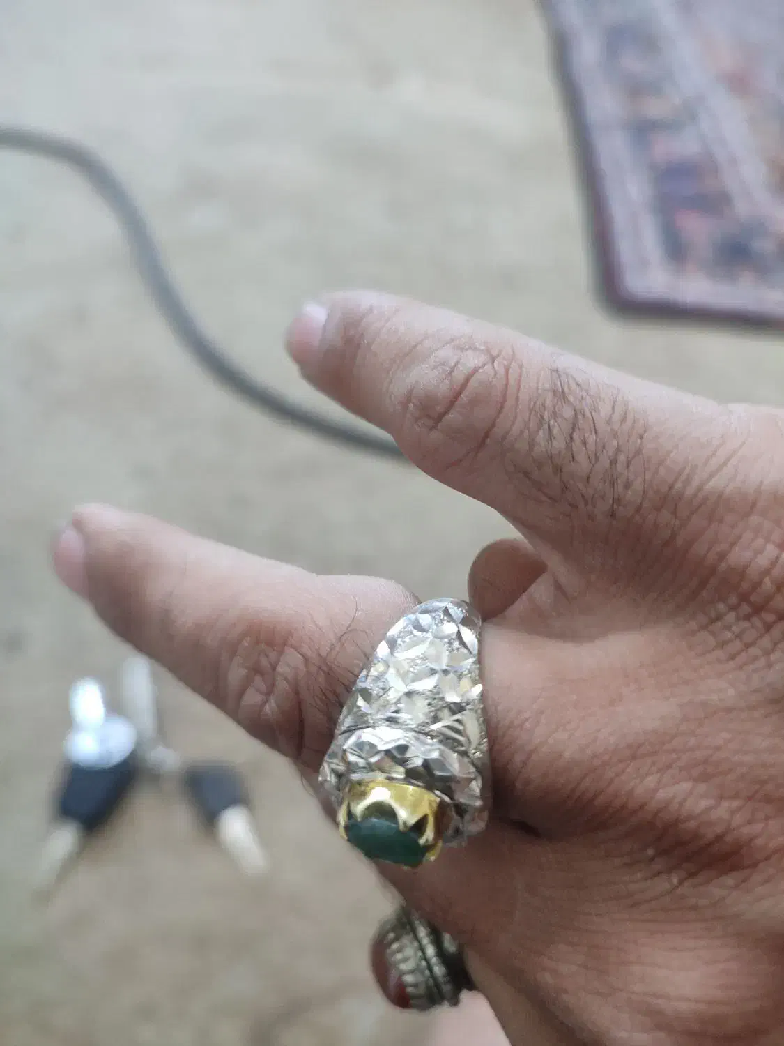 انگشتر دست دلبر و زمرد زامبیا|جواهرات|زاهدان, |دیوار