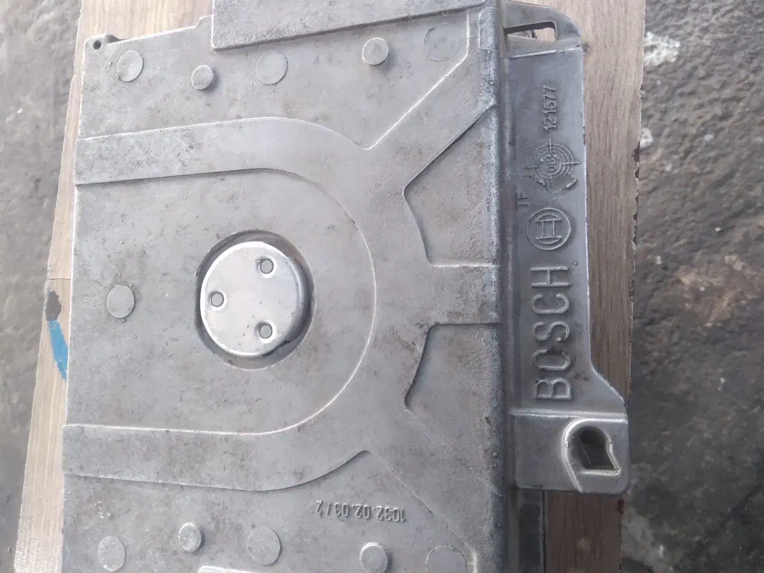 ایسیوزانتیا|قطعات یدکی و لوازم جانبی|اهواز, شریعتی جنوبی|دیوار