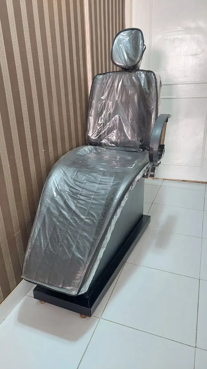 صندلی اصلاح طرح برقی|آرایشگاه و سالنهای زیبایی|همدان, |دیوار