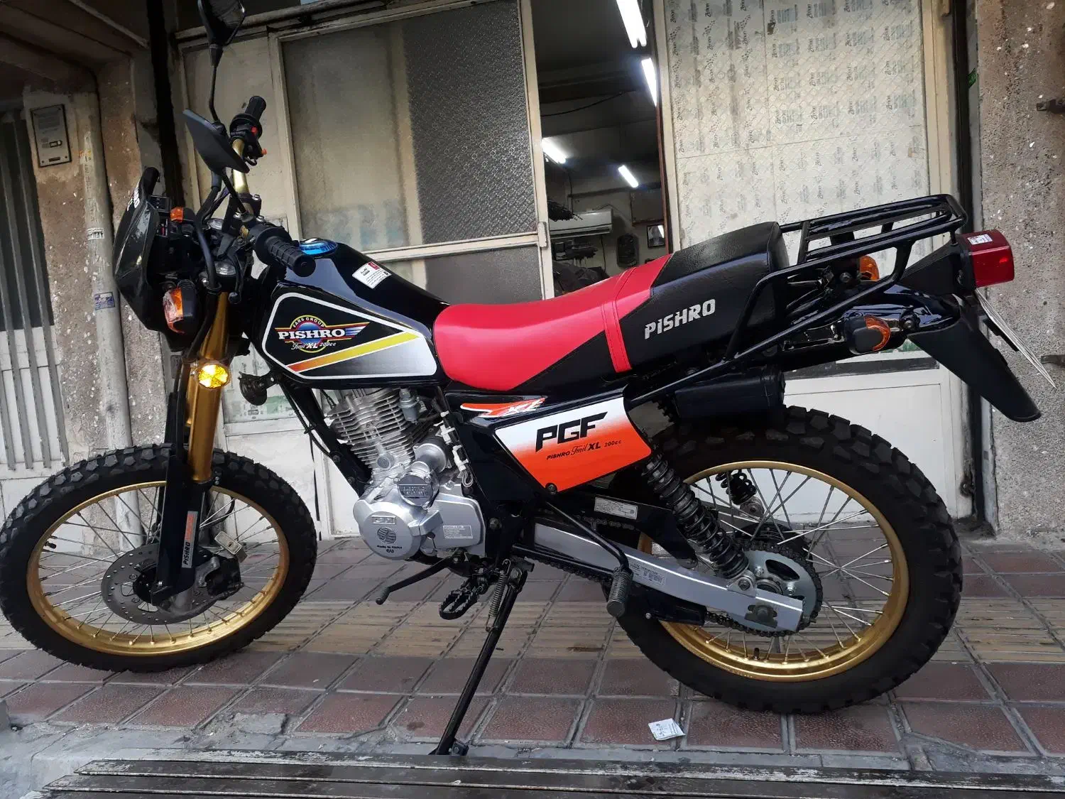 تریل ۲۰۰ پیشرو در حد صفر|موتورسیکلت|تهران, آهنگ|دیوار