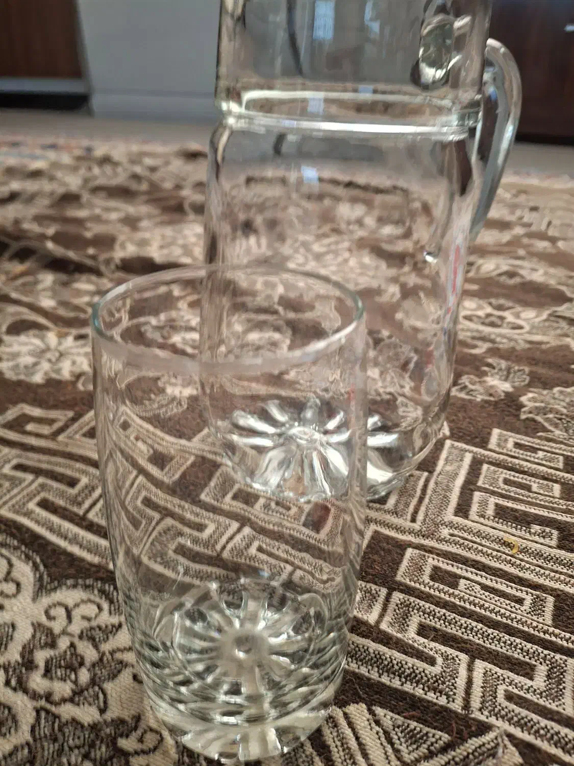 دو تا پارچ شیشه ای با ده تا لیوان..450|ظروف سرو و پذیرایی|شهرکرد, |دیوار