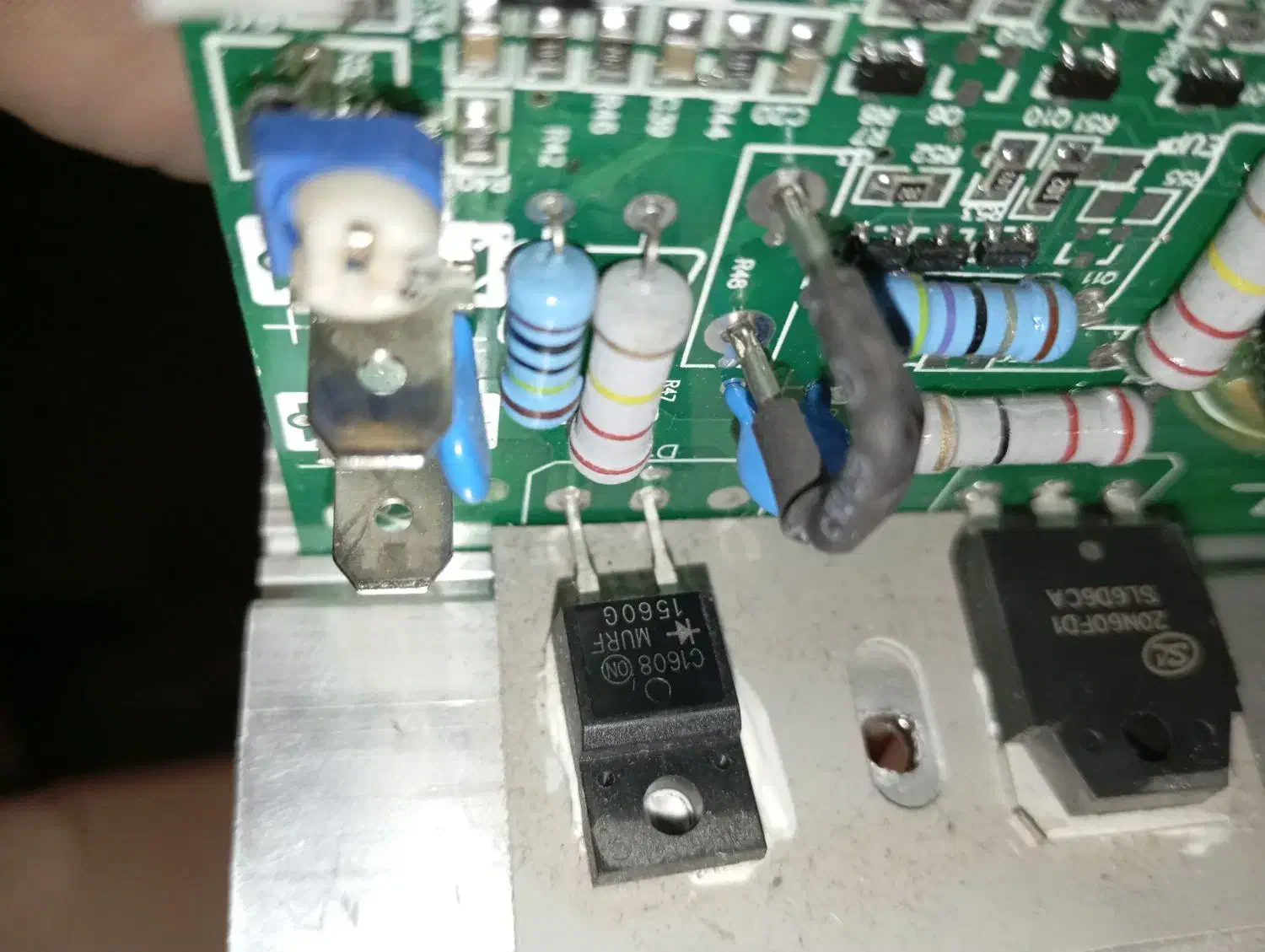 تعمیر تخصصی بُرد|خدمات پیشه و مهارت|شیروان (خراسان), |دیوار