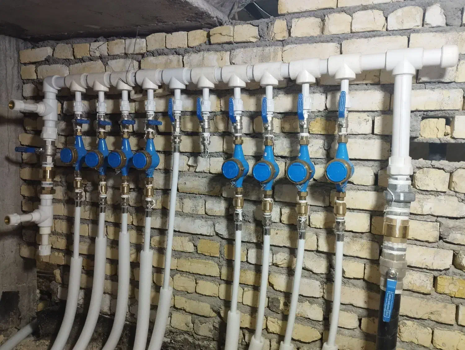 تاسیسات ساختمان. تعمیرات و نصب شیر آلات و رادیاتور|خدمات پیشه و مهارت|اصفهان, گلستان|دیوار