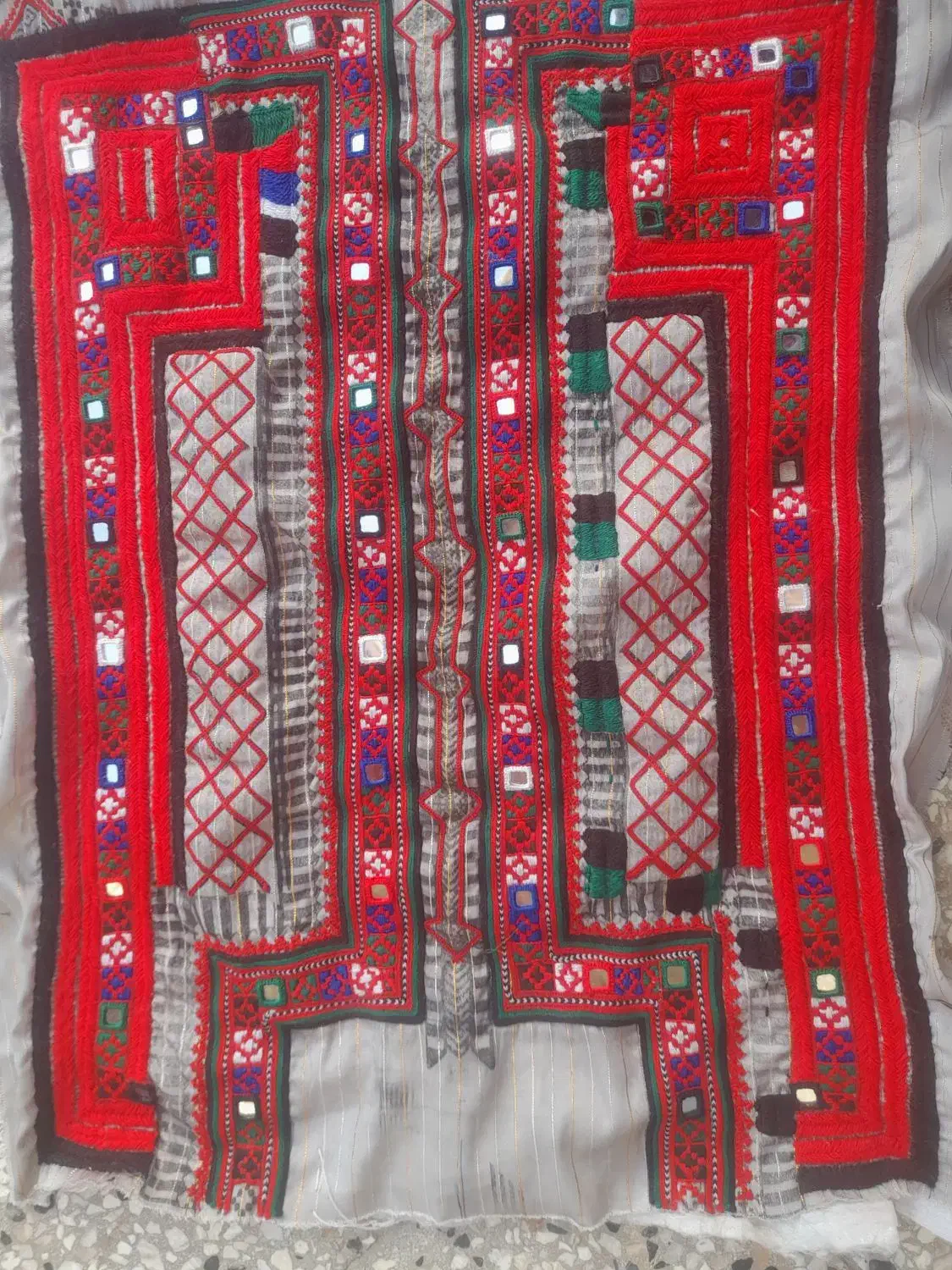 دوخت آینه وشیرازه|لوازم خیاطی و بافتنی|سراوان, |دیوار