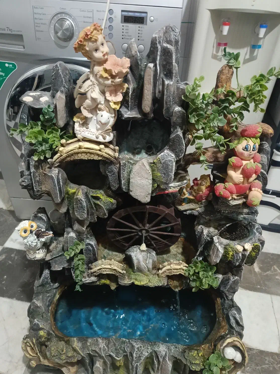 آبنما شیک وکنترل دار خیلی زیبا|مجسمه، تندیس، ماکت|کرج, شهرک ظفر|دیوار