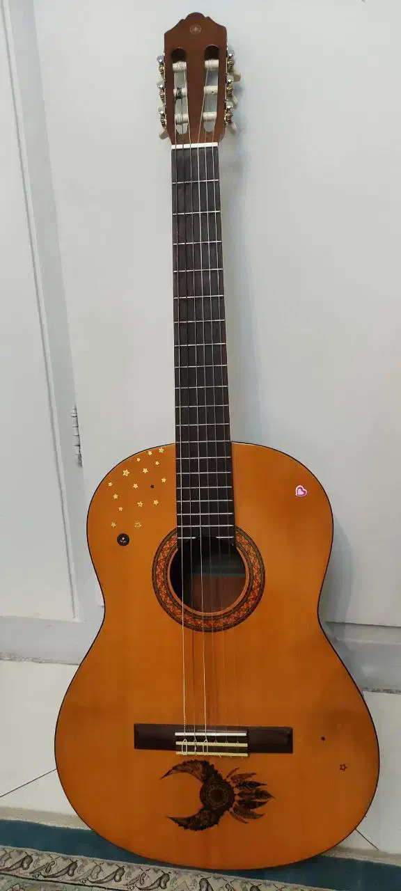 گیتار اصل C۴۰ یاماها . فقط ۷ تومن . در حد نو|گیتار، بیس، امپلیفایر|پردیس, فاز ۲|دیوار