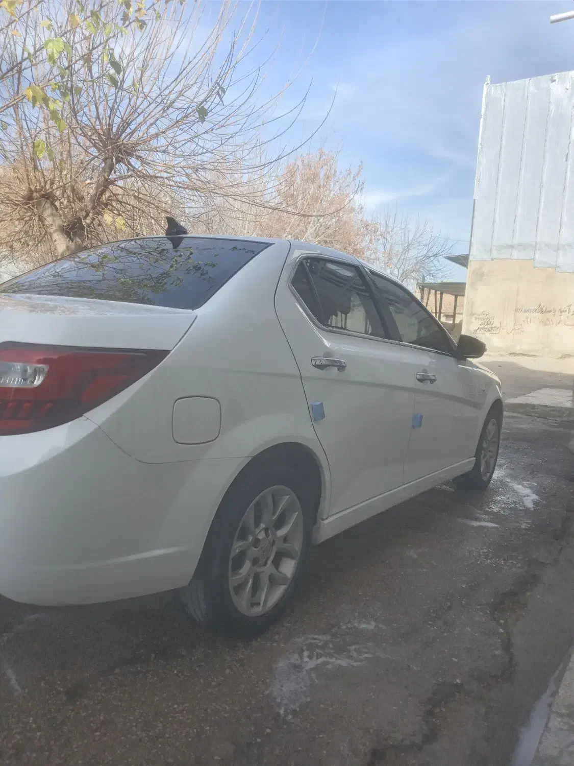 دنا اوتوماتیک توربو سقف ساندروف ۴۰۱|خودرو سواری و وانت|خرم‌آباد, |دیوار