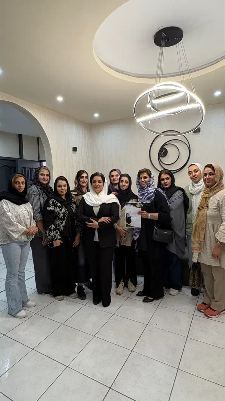 دورهمی رایگان رنگ و لایت|خدمات آموزشی|اصفهان, میرعماد|دیوار