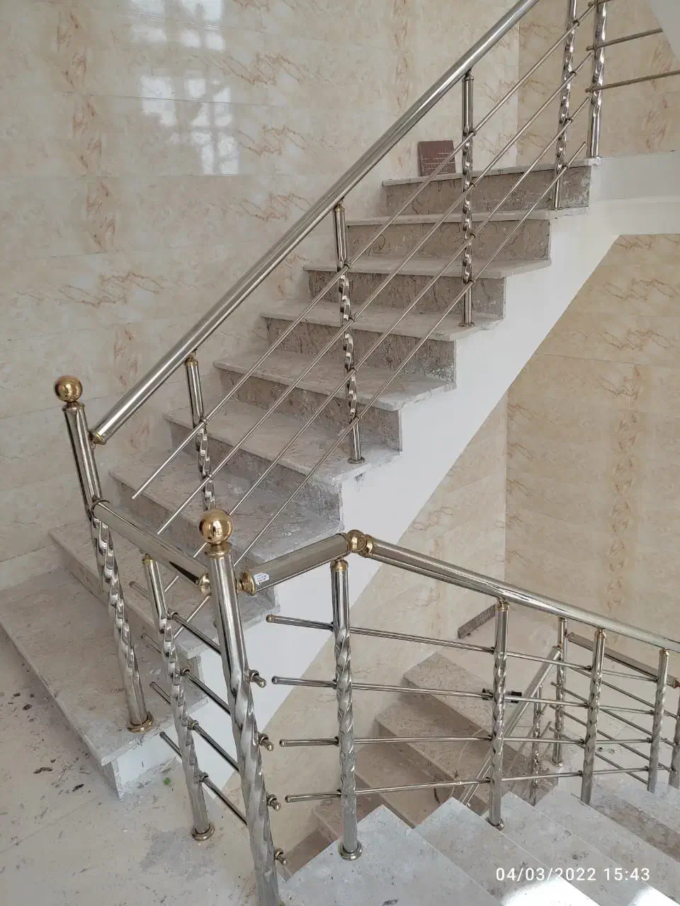 نرده استیل و نرده چوبی|خدمات پیشه و مهارت|خرم‌آباد, |دیوار