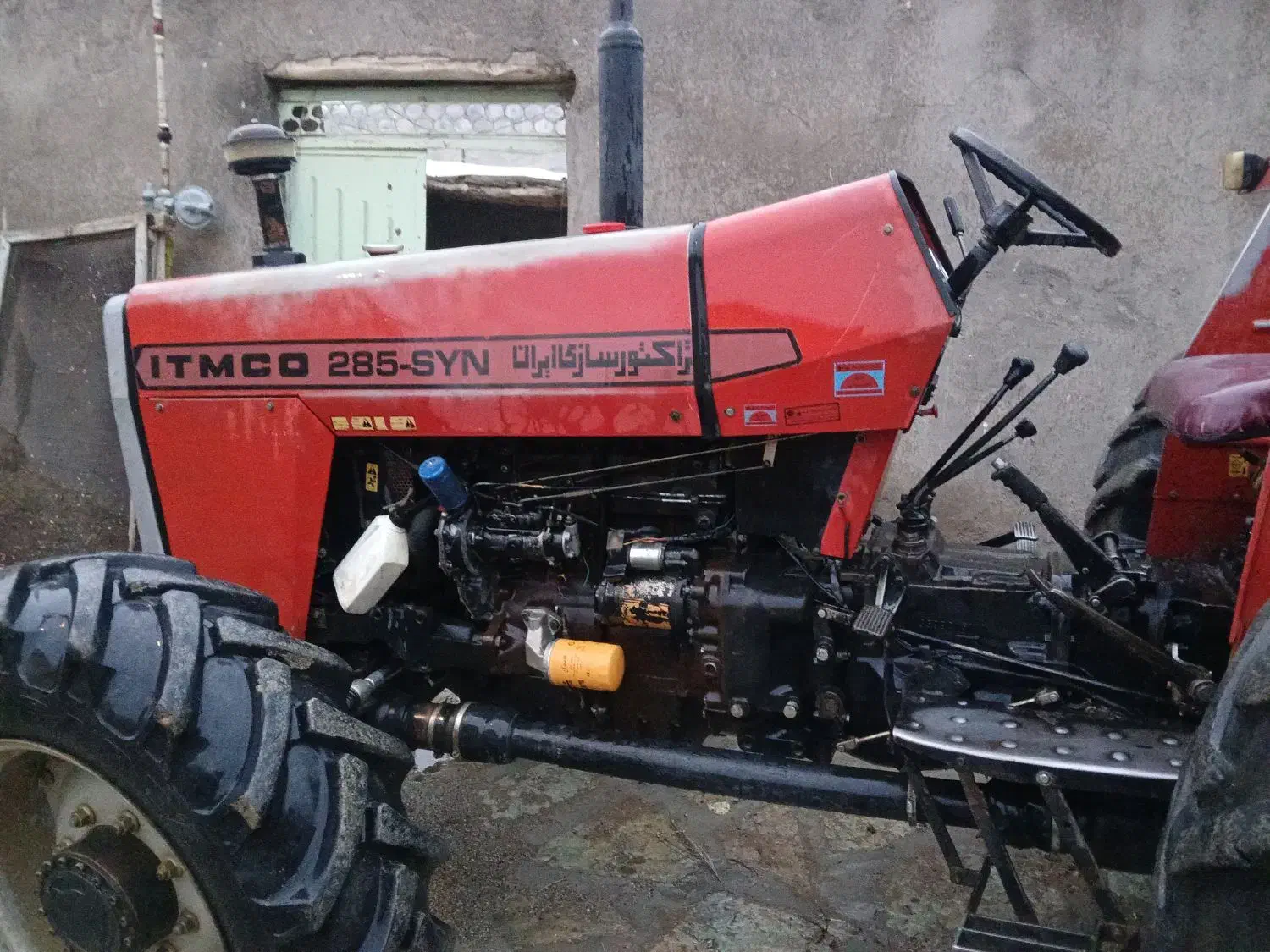 تراکتور ۲۸۵ مدل۸۶|خودرو سنگین|تکاب, |دیوار