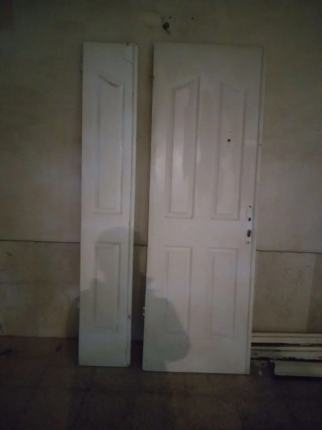 یک عدد درب ورودی ساختمان با چهارچوب آهنی|مصالح و تجهیزات ساختمان|مشهد, تربیت (صدف)|دیوار