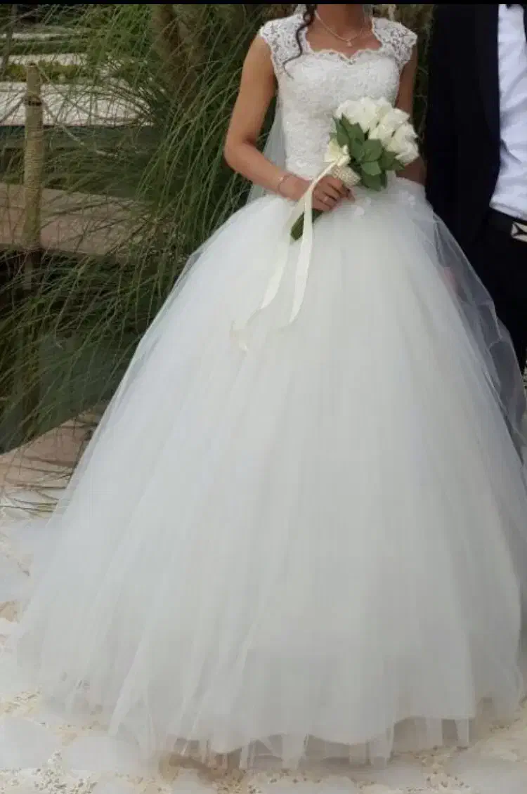 لباس عروس.|لباس|تهران, تجریش|دیوار