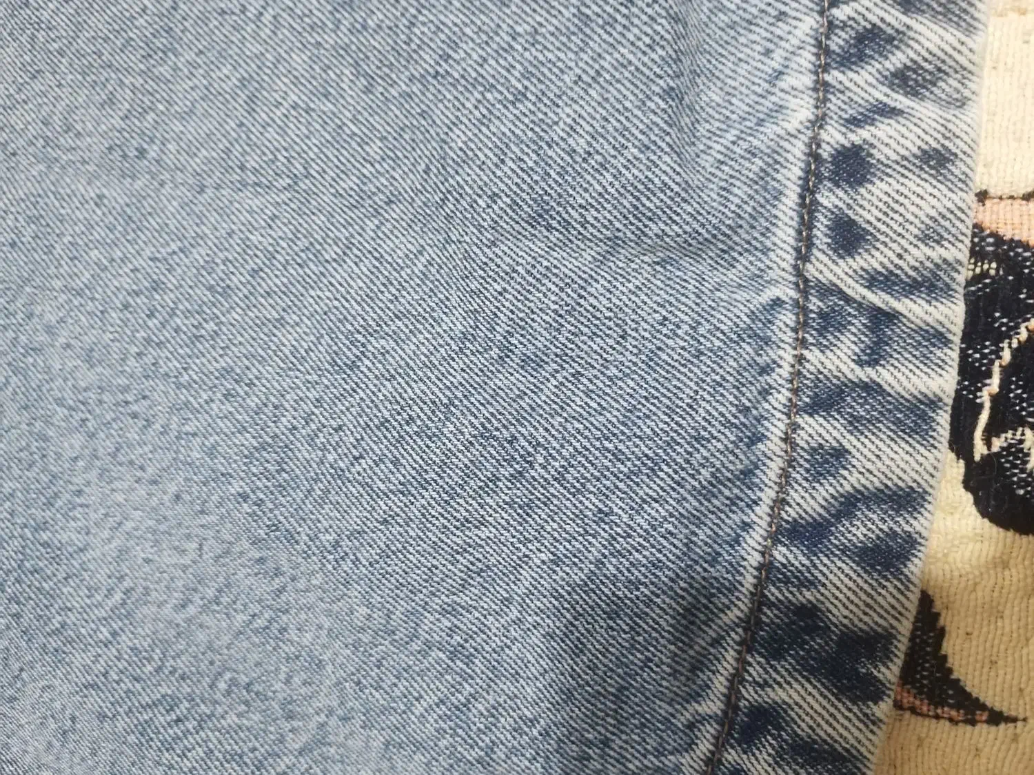 مانتو لی|لباس|قرچک, میرزائی جنوبی|دیوار