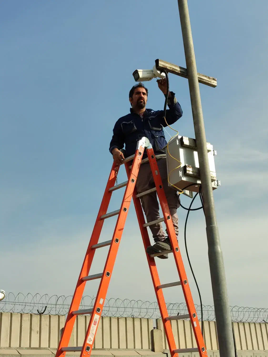 دوربین مداربسته و دزدگیر اماکن|خدمات پیشه و مهارت|فردیس, شهرک وحدت|دیوار