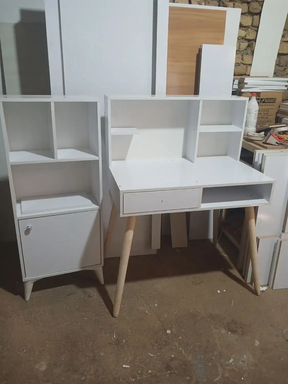 میز تحریر|میز تحریر و کامپیوتر|مشهد, ایثارگران|دیوار