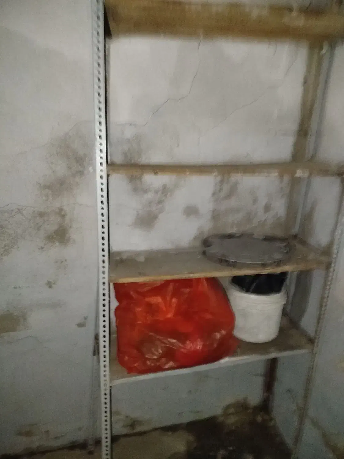 قفسه فلزیو کابینت فلزی به فروش میرسد|کتابخانه، شلف، قفسه‌های دیواری|ارومیه, |دیوار