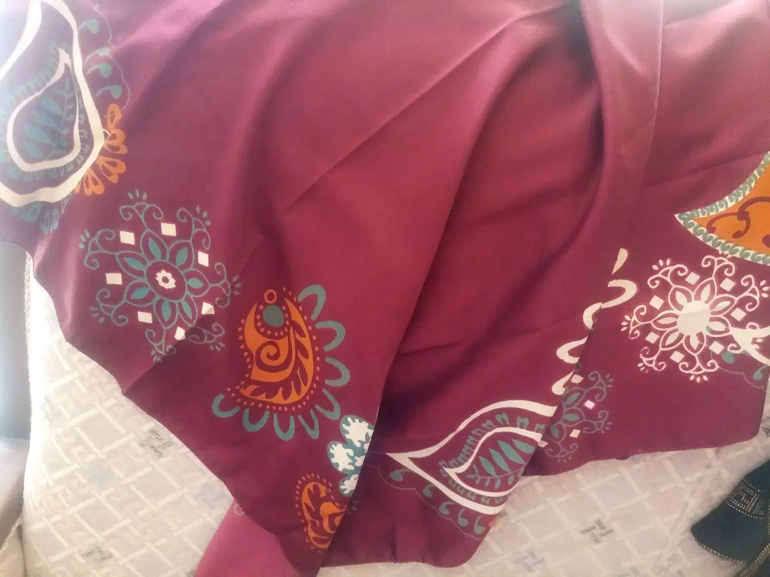 روسری و چادر بسیار با کیفیت|لباس|اصفهان, باغ کاران|دیوار