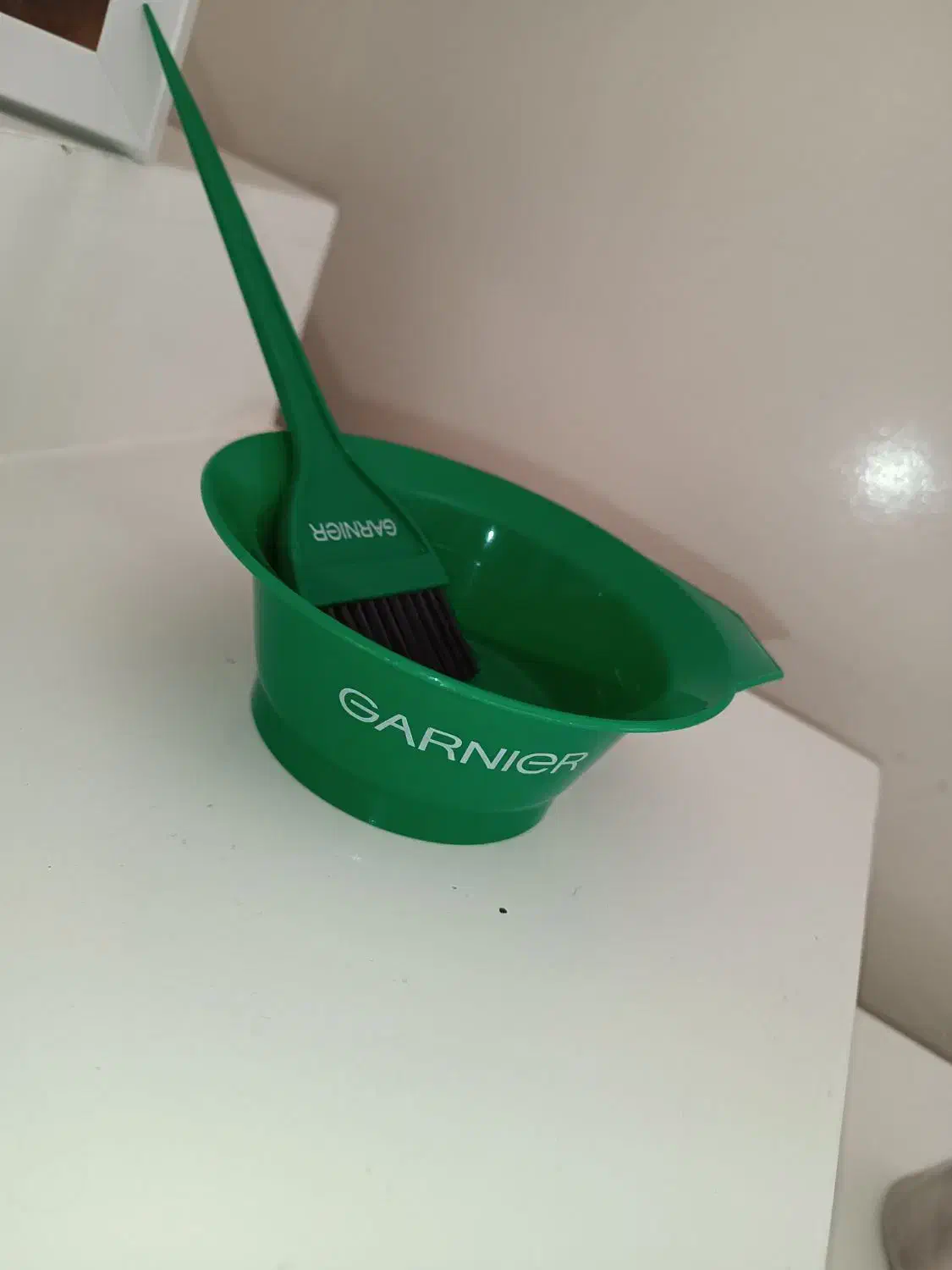 کاسه و فرچه رنگ‌ مو مدل گارنیه|آرایشگاه و سالن‌های زیبایی|شاهین‌شهر, نبوت|دیوار