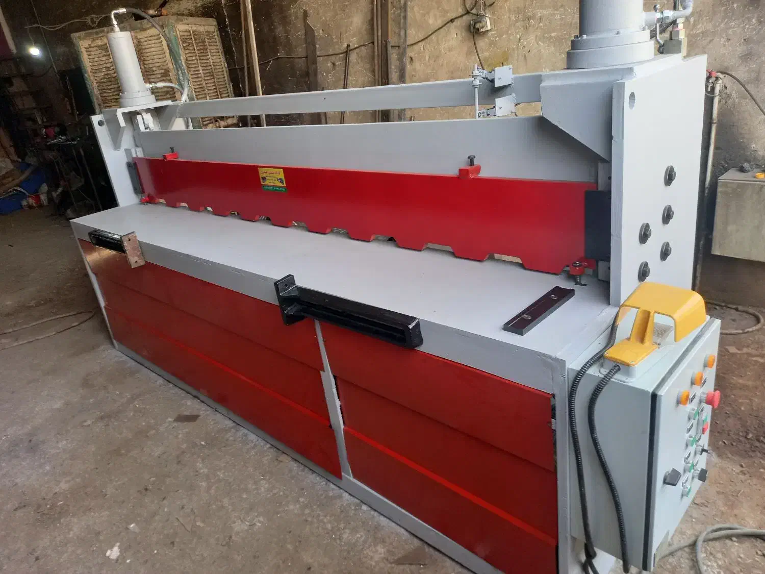 خم کن گیوتین نو و دسته دوم|ماشینآلات صنعتی|تهران, الهیه|دیوار