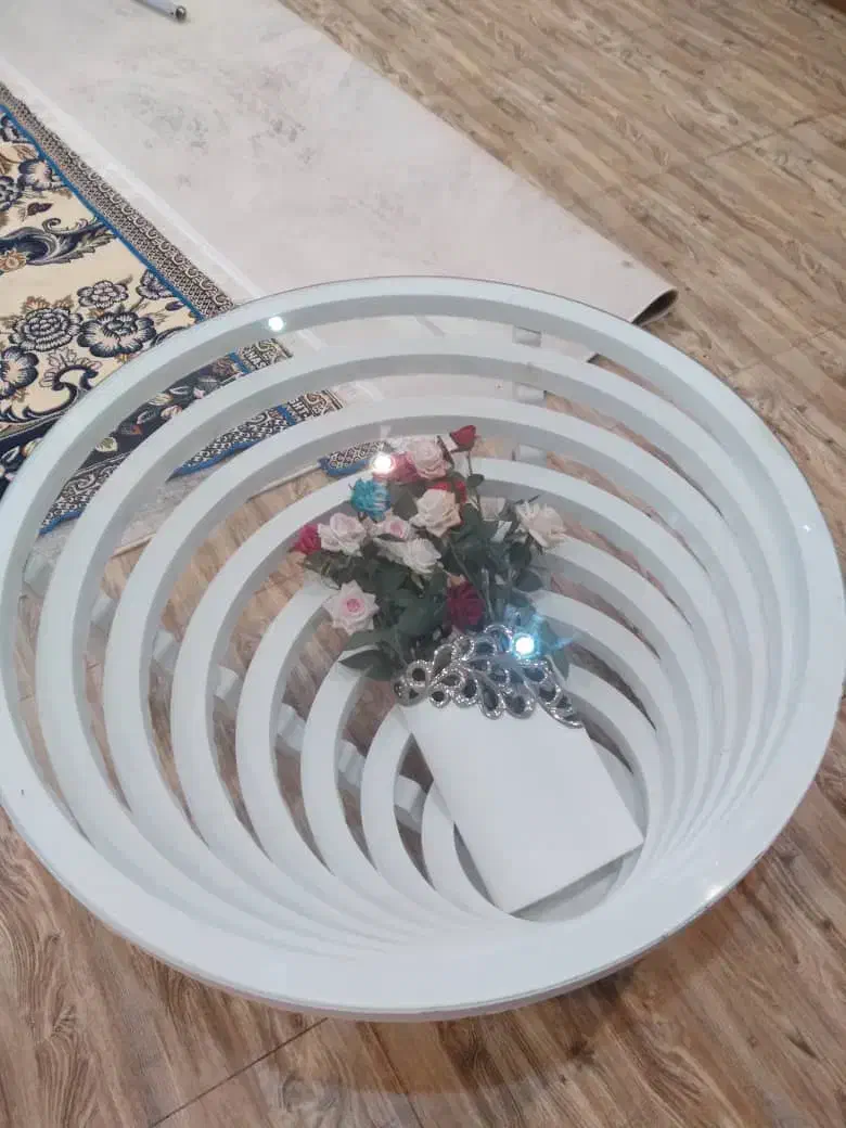 جلومبلی|مبلمان خانگی و میز عسلی|لولمان, |دیوار