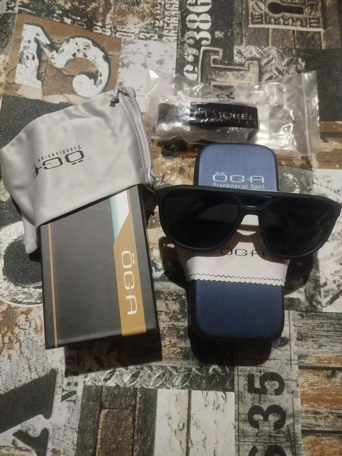 عینک اوگا مورل|زیورآلات و اکسسوری|شیراز, تندگویان|دیوار