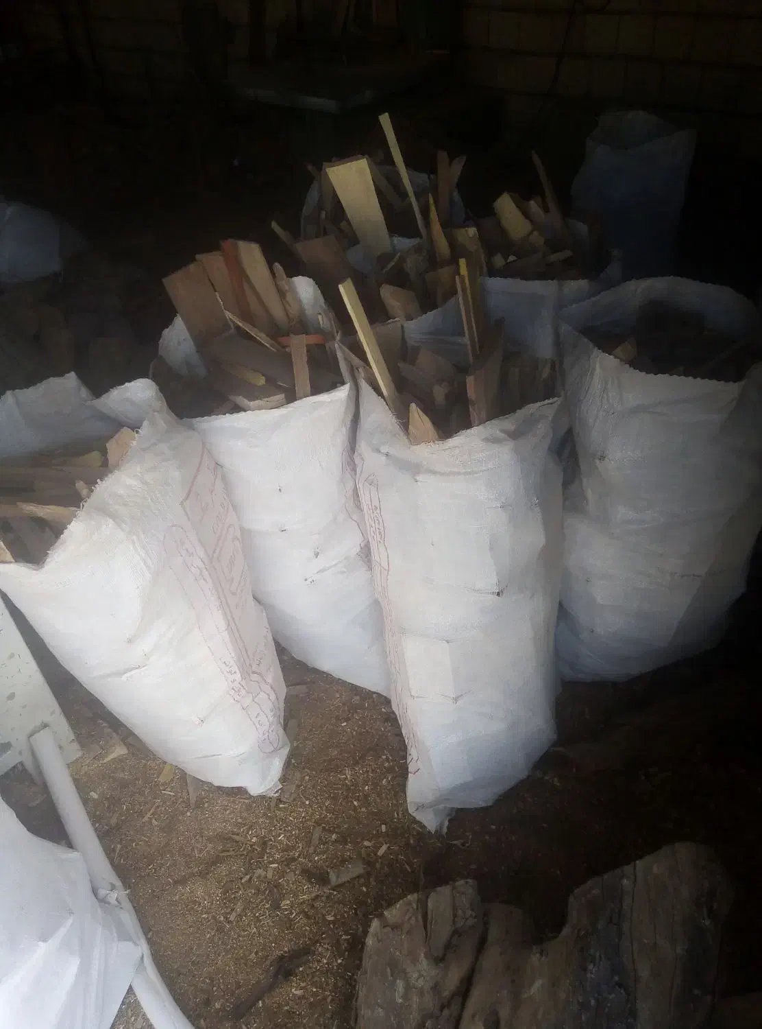 چوب زغالی پا اره فلکه|عمدهفروشی|بیرجند, |دیوار