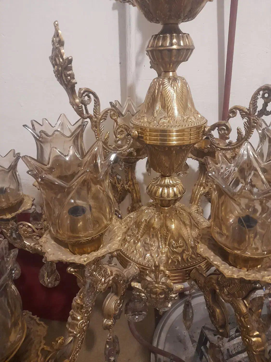 لوستر ۱۲ شعله برنجی آرمیس|لوستر و چراغ آویز|همدان, |دیوار