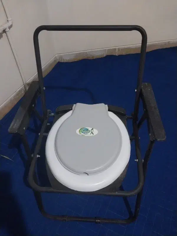 توالت فرنگی سیار|لوازم سرویس بهداشتی|شیراز, شیخ روزبهان|دیوار