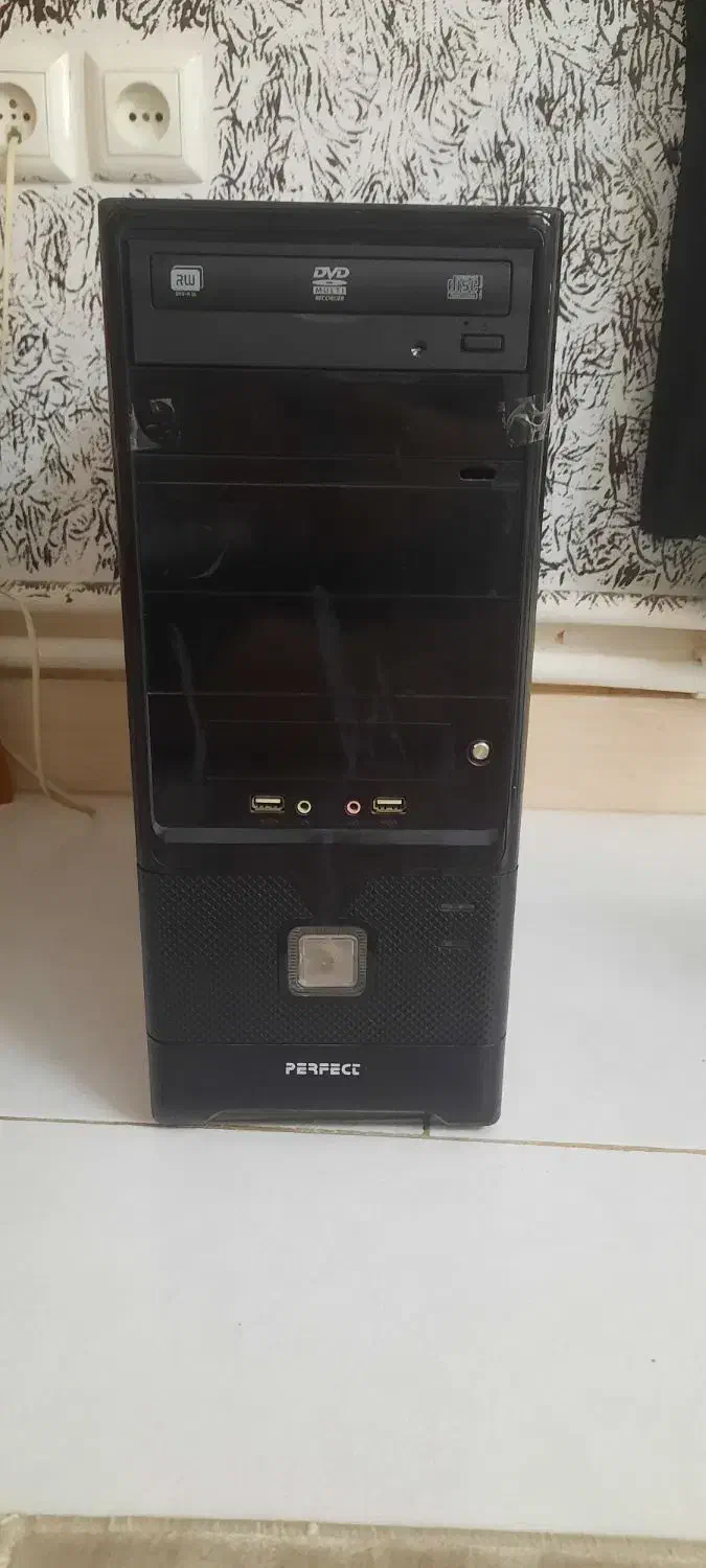 کامپیوتر|رایانه رومیزی|رشت, رودباری|دیوار