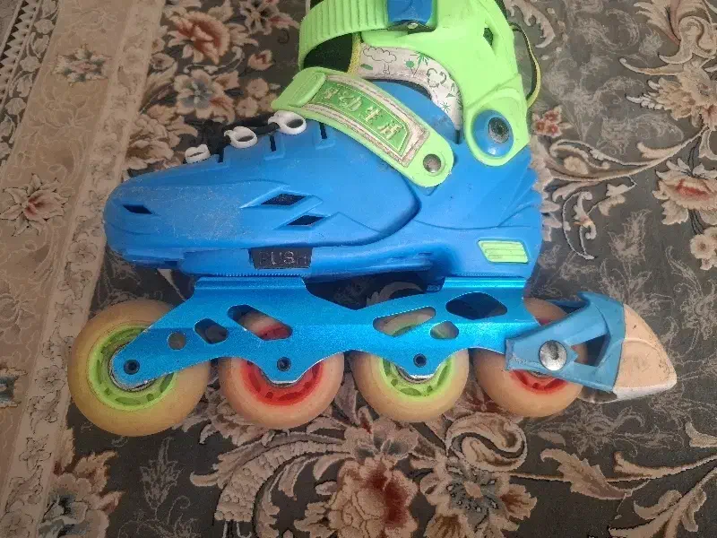 کفش اسکیت نو|دوچرخه، اسکیت، اسکوتر|بیرجند, |دیوار